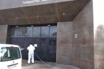 La limpieza exhaustiva llega estos días a La Viña, la costa, Hornos del Rey, Las Remudas y otros barrios (Foto TA)